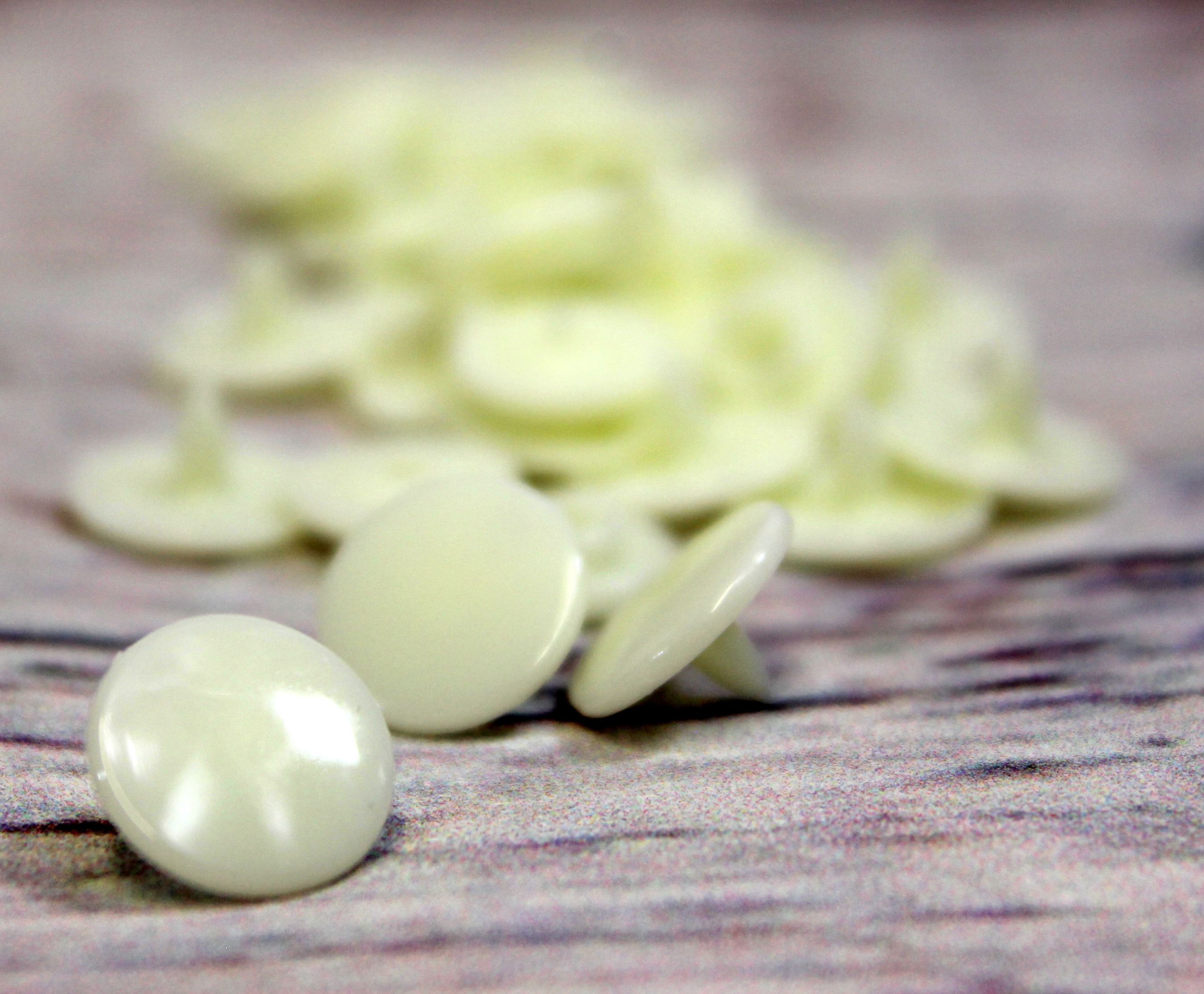 Snap | T3 | 20st | glänzend | B22 | elfenbein