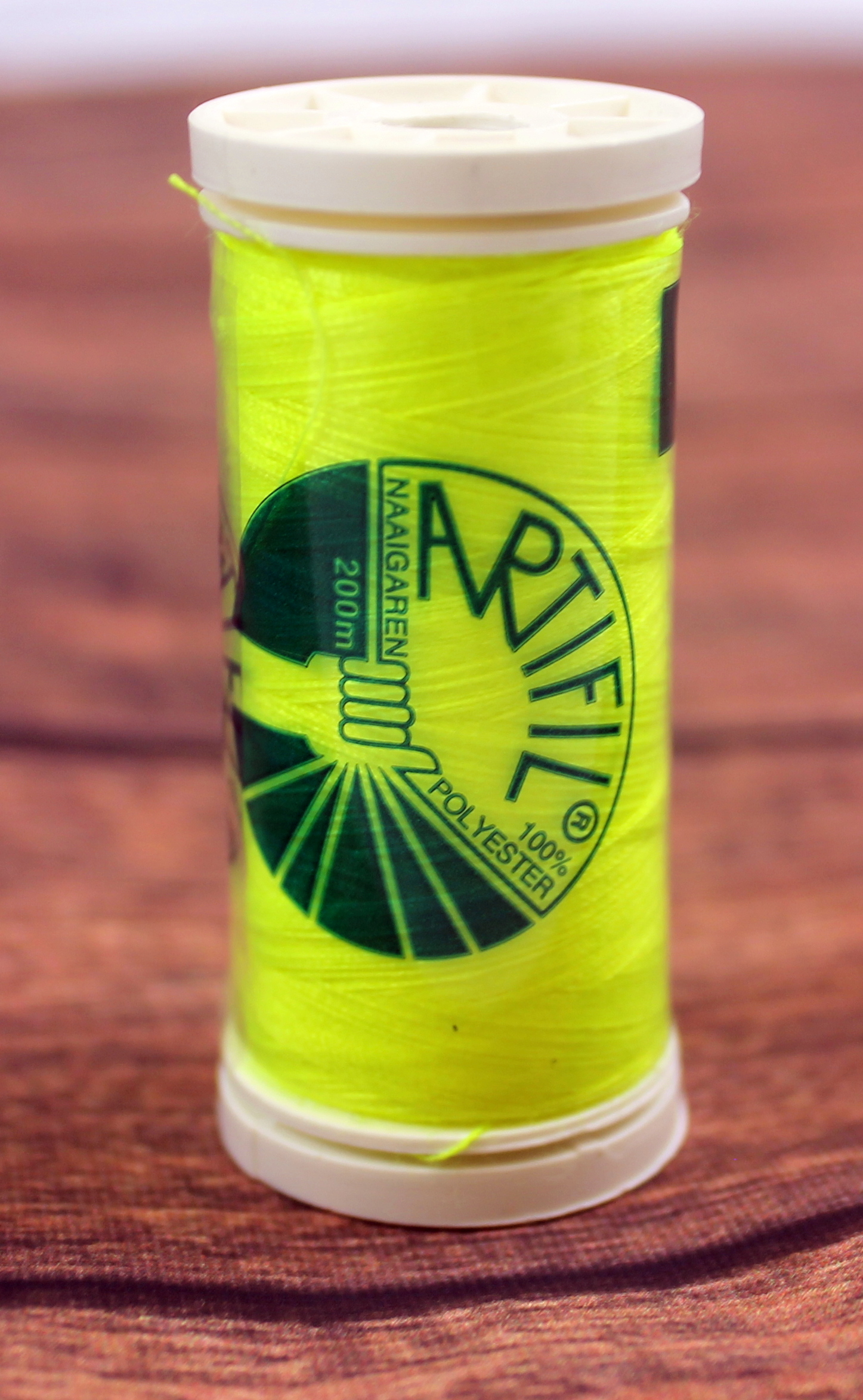 Nähgarn | ARTIFIL | 200m | neon gelb